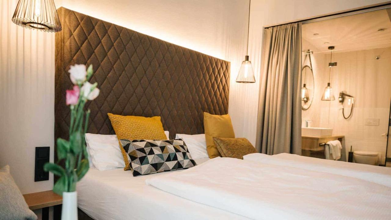 Loom Hotel & Skybar Eislingen Buitenkant foto