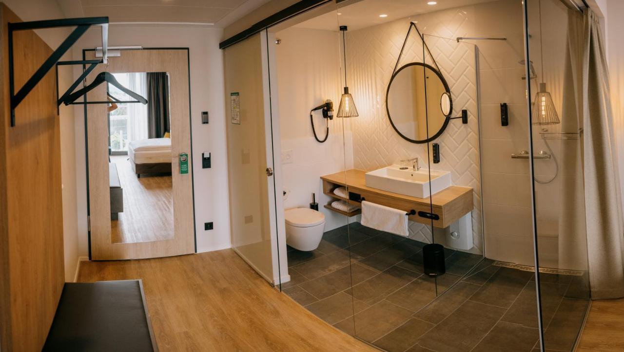 Loom Hotel & Skybar Eislingen Buitenkant foto