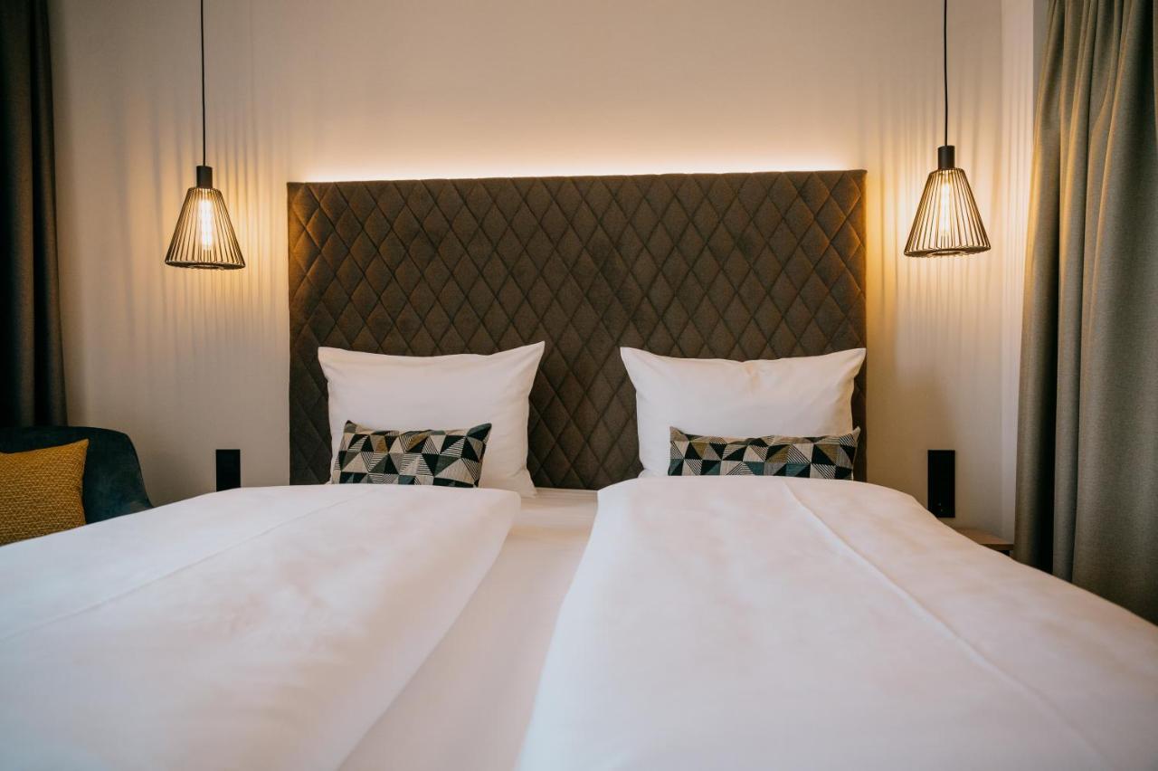 Loom Hotel & Skybar Eislingen Buitenkant foto