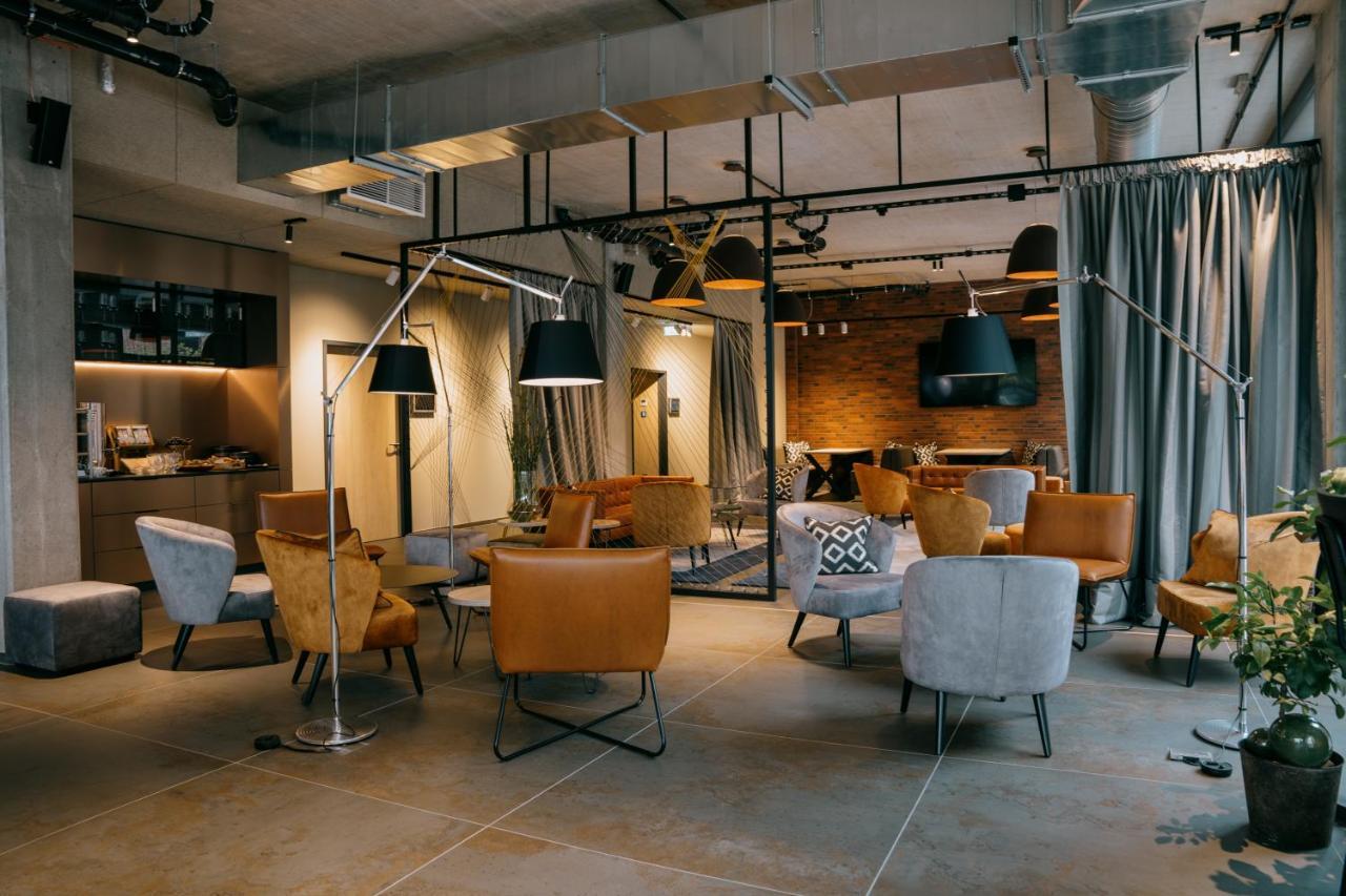 Loom Hotel & Skybar Eislingen Buitenkant foto