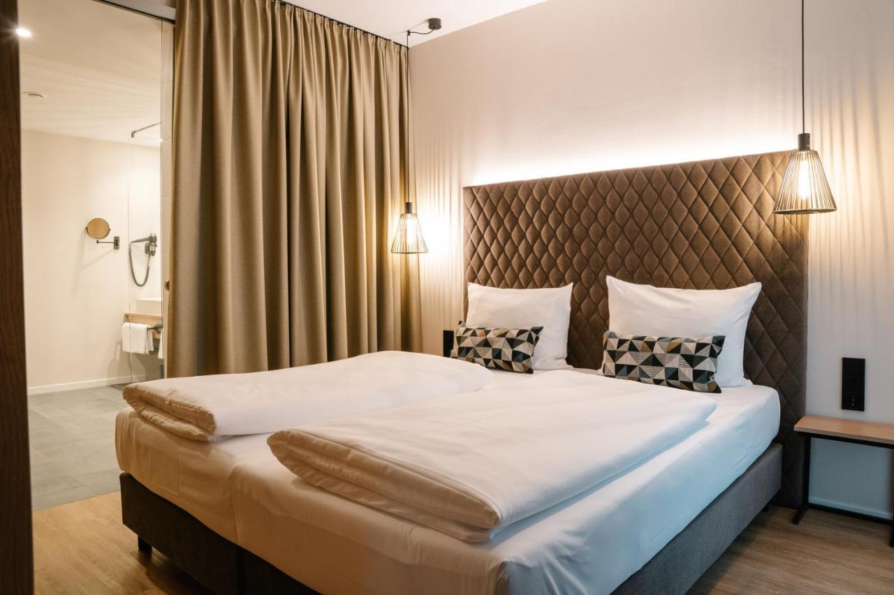 Loom Hotel & Skybar Eislingen Buitenkant foto